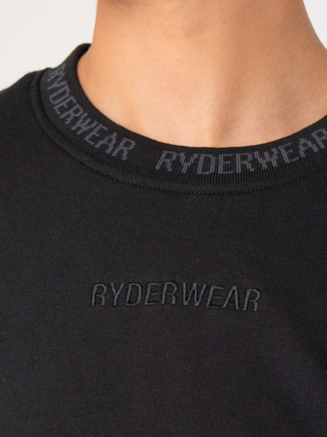 Cropped Sweater - Black Clothing Ryderwear