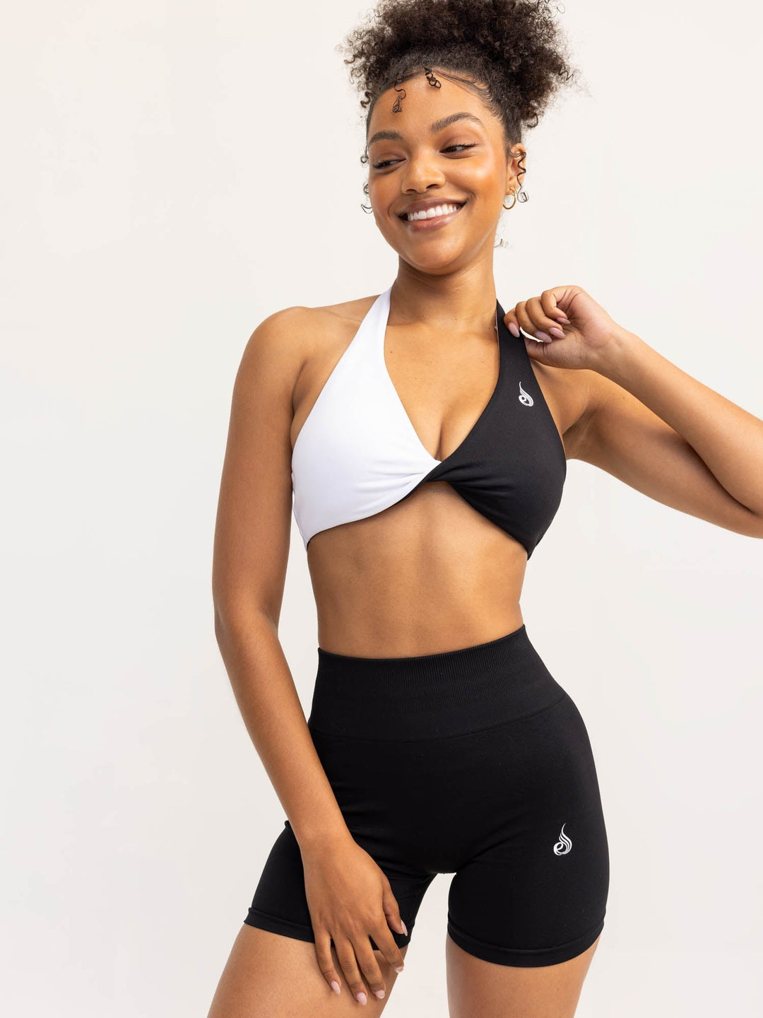 Duo Halter Twist Sports Bra - Black/White Clothing Ryderwear