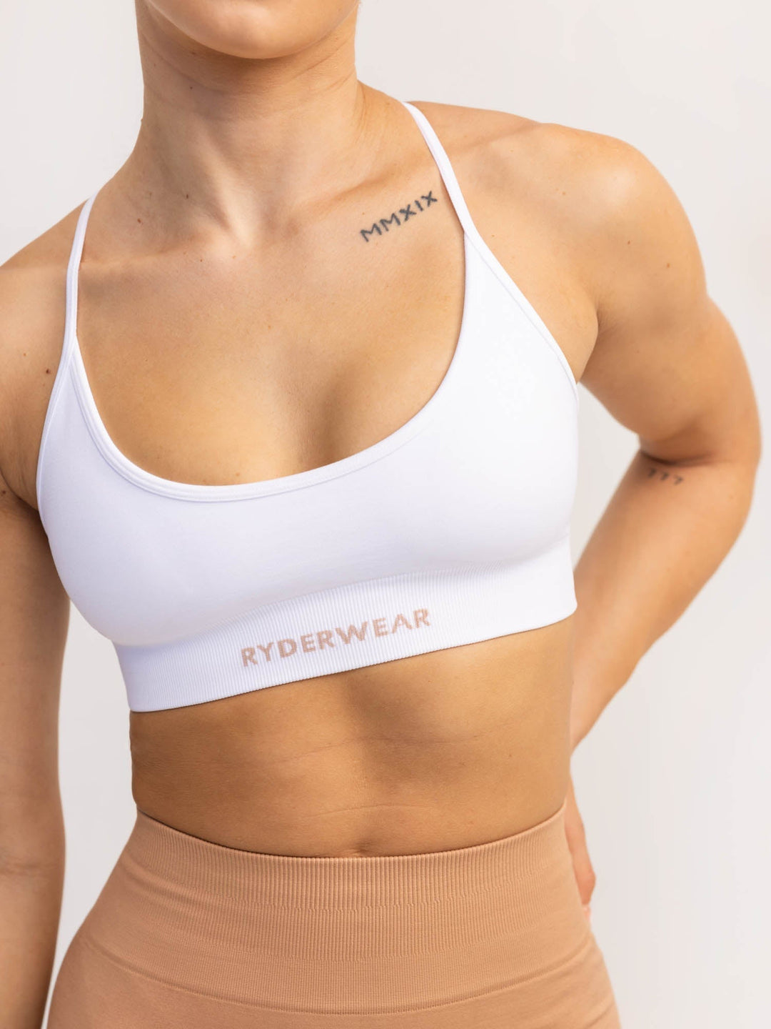 Lift 2.0 Seamless Sports Bra - White Clothing Ryderwear