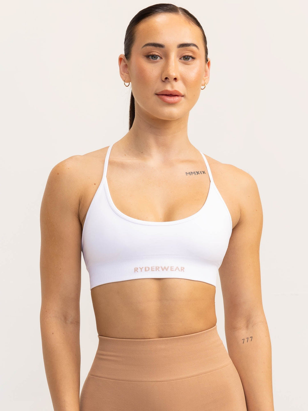 Lift 2.0 Seamless Sports Bra - White Clothing Ryderwear