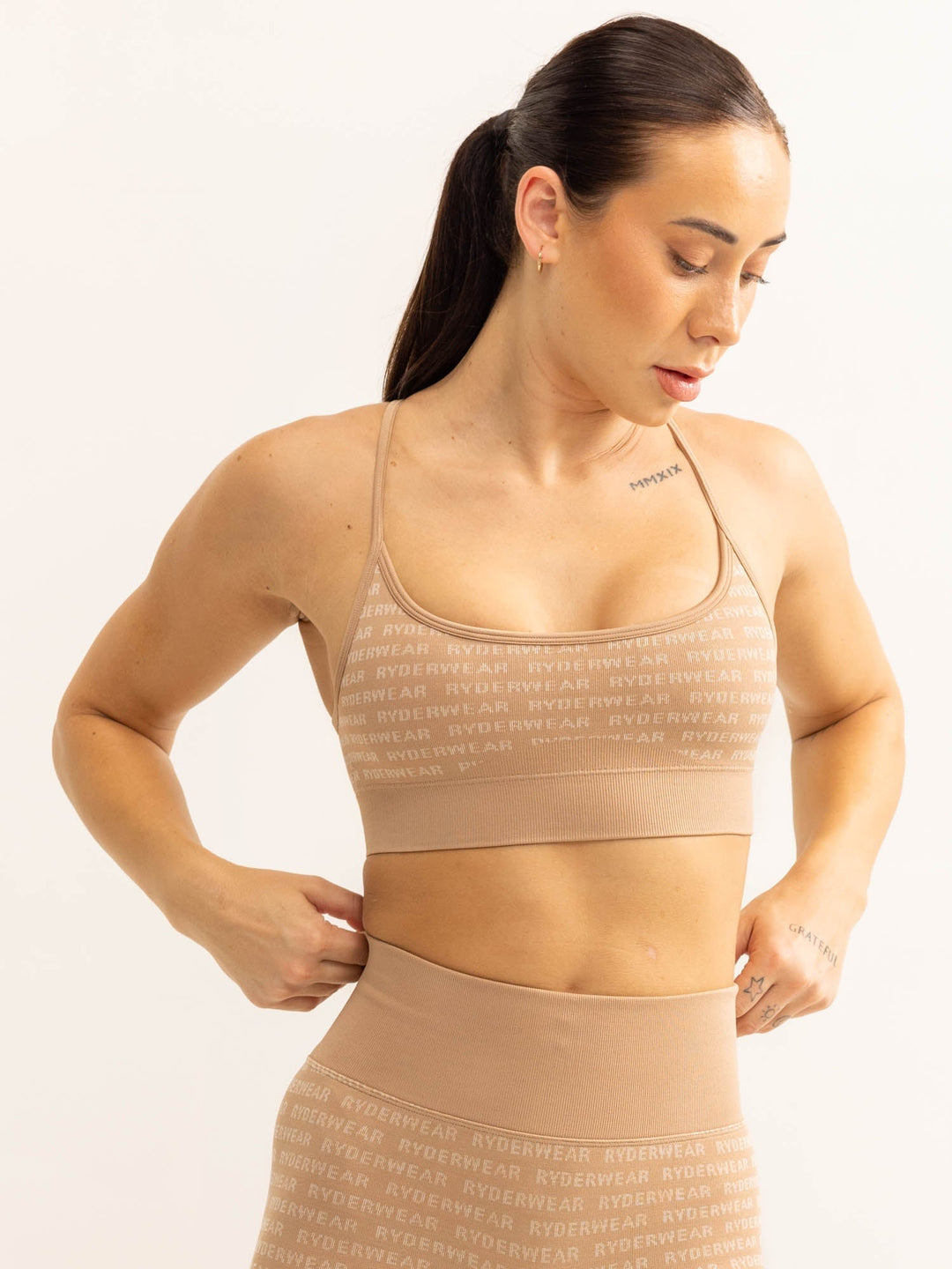 Logo Lux Seamless Sports Bra - Tan Clothing Ryderwear