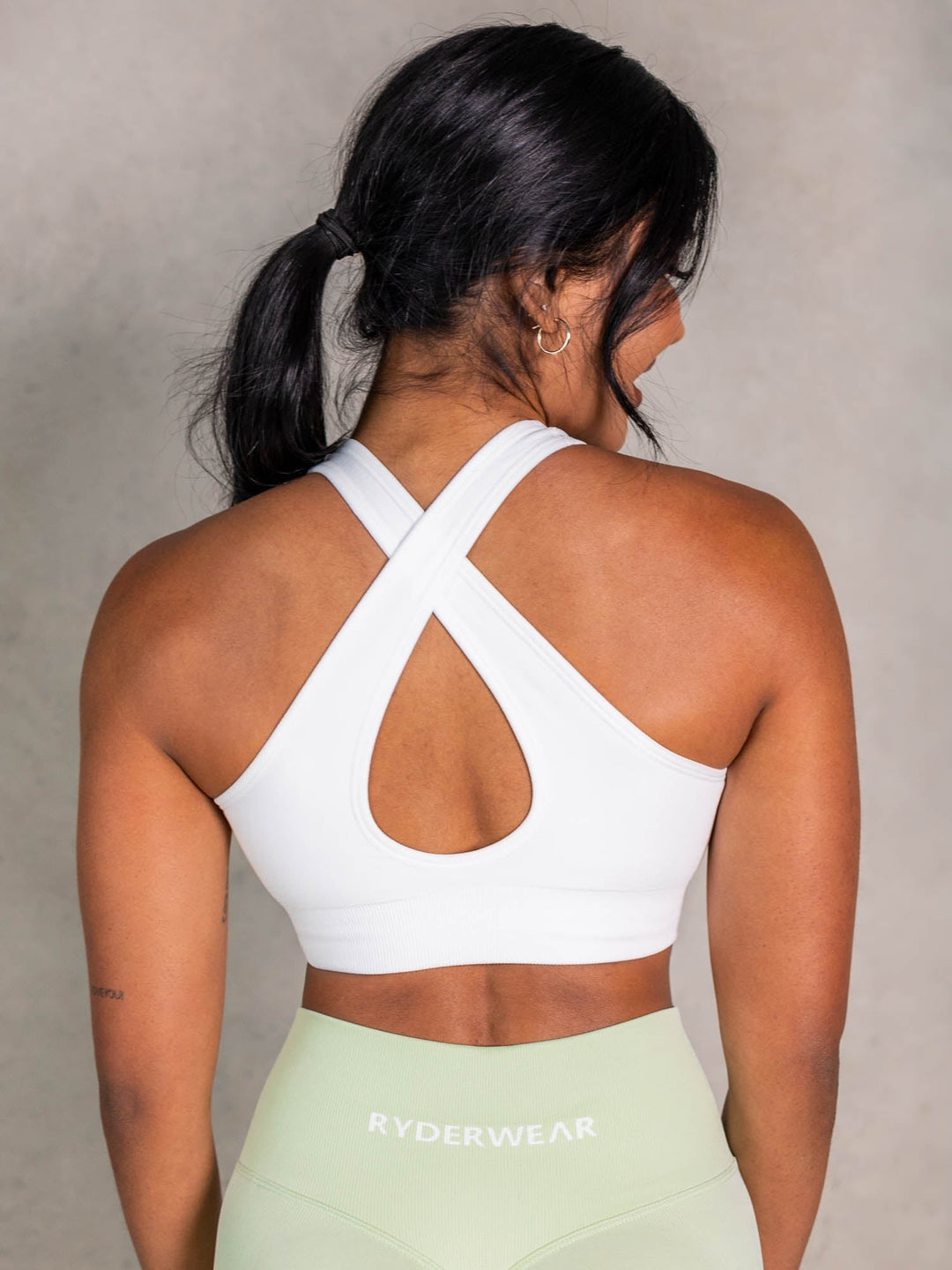 NRG Seamless Scoop Neck Sports Bra - White Clothing Ryderwear
