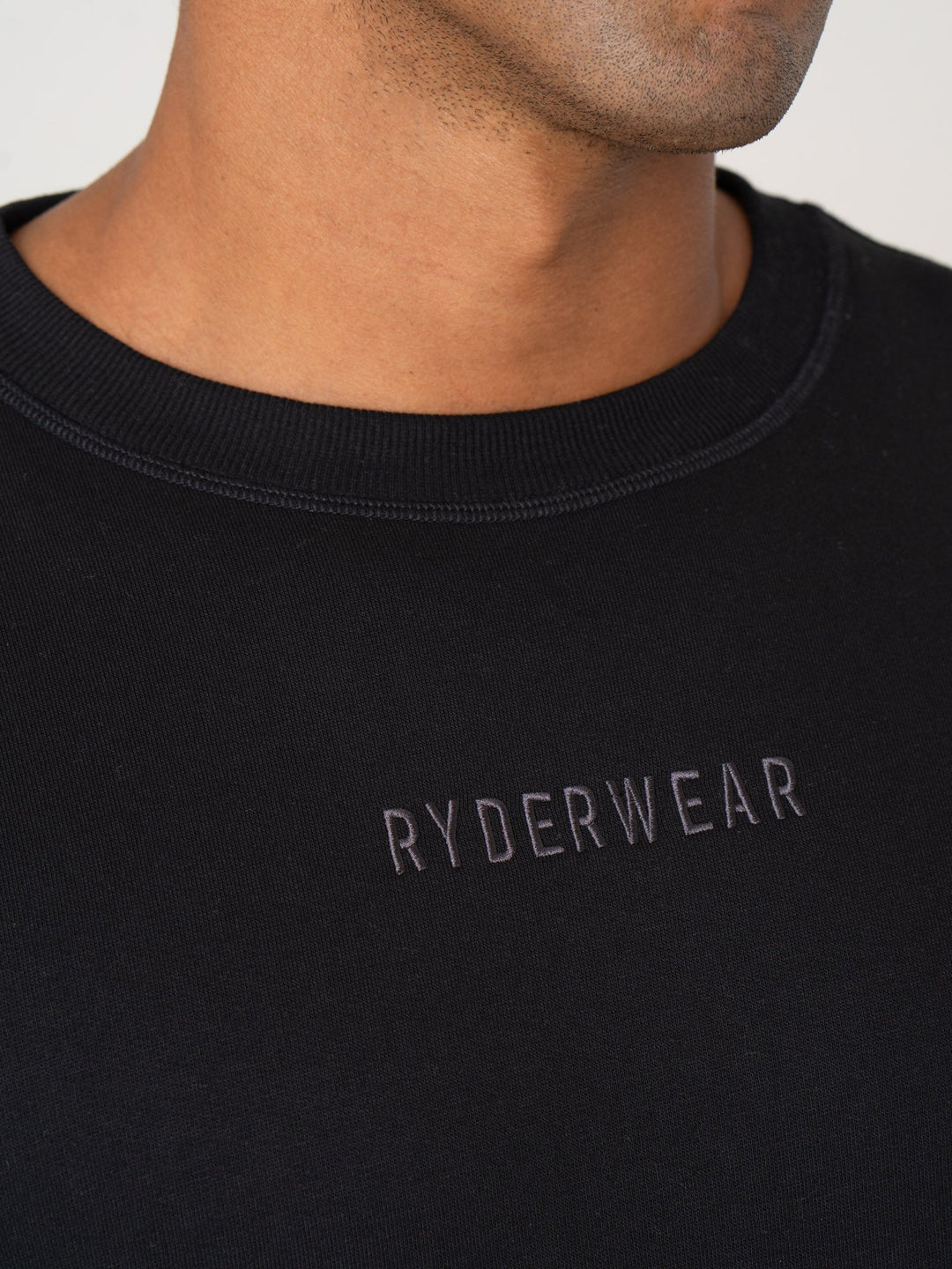 Pursuit Pullover - Black Clothing Ryderwear
