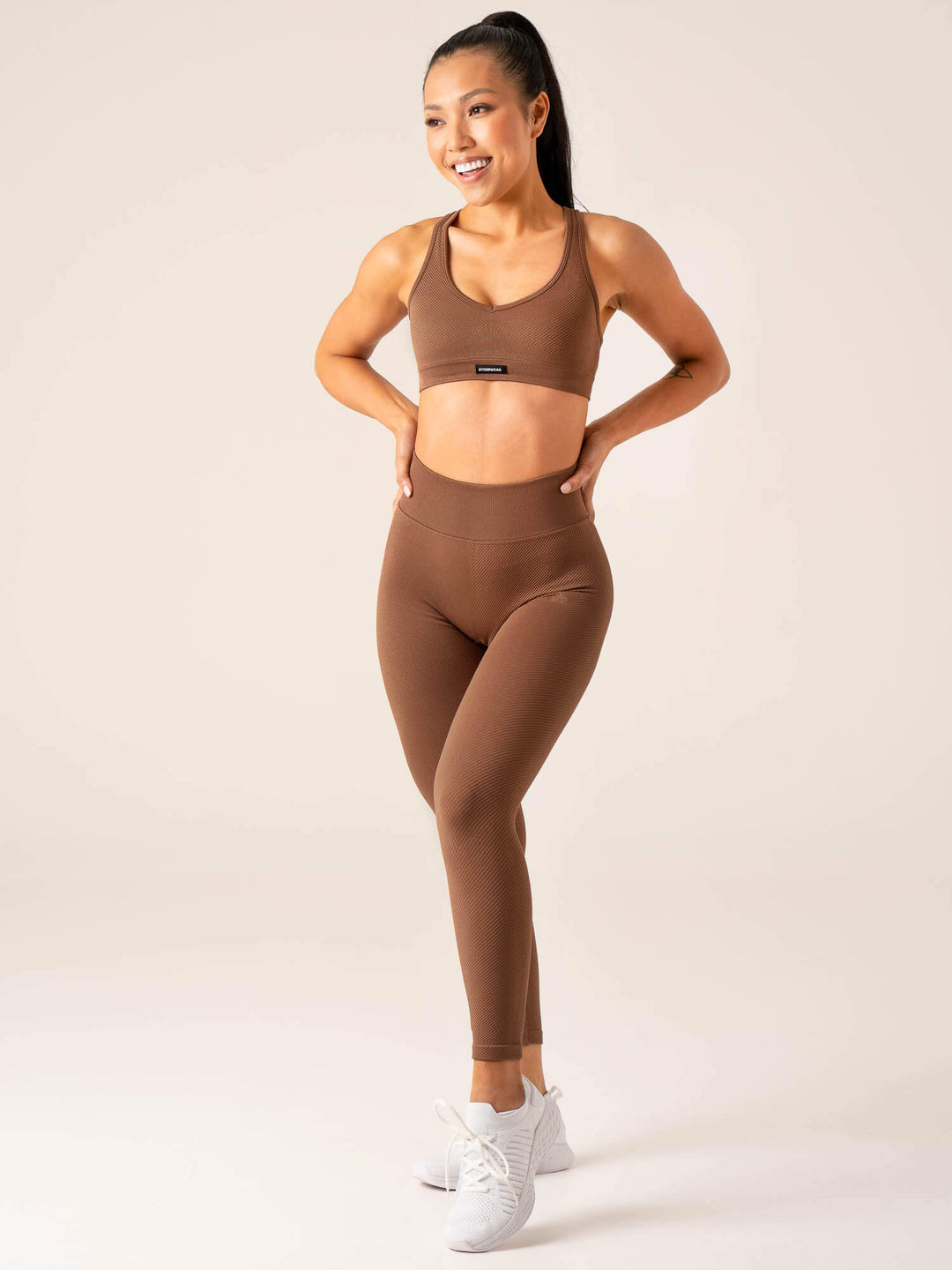 Circuit Rib Seamless Sports Bra - Chocolate Clothing Ryderwear