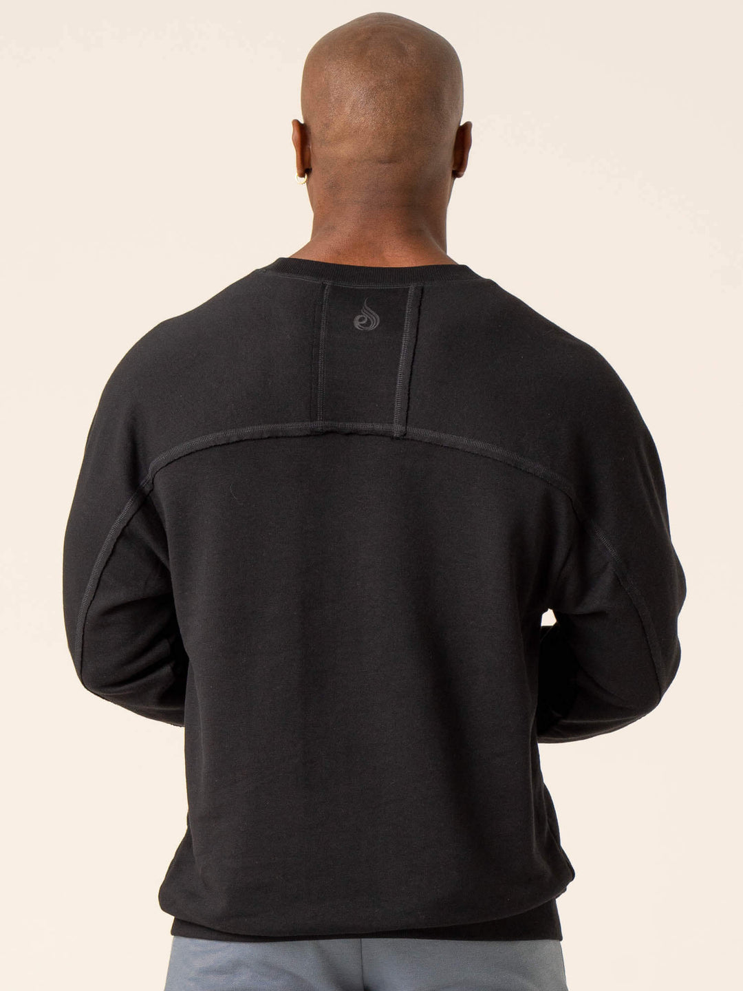 Dynamic Pullover Jumper - Black Clothing Ryderwear