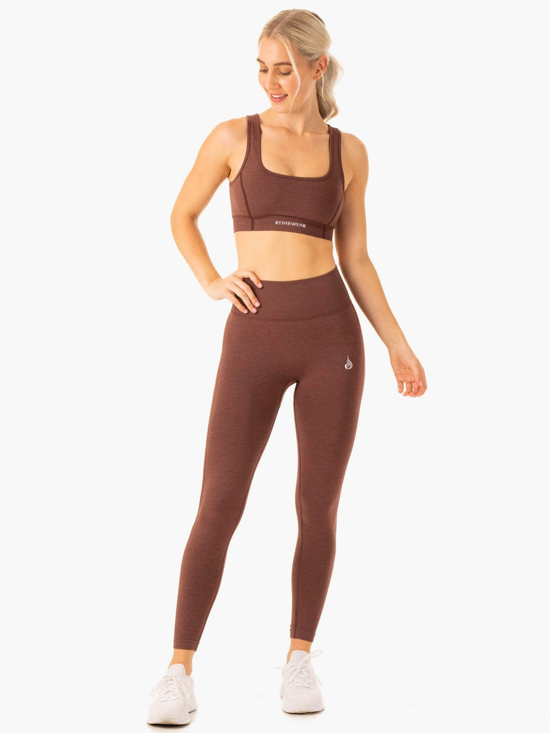 Enhance Seamless Sports Bra - Chocolate Clothing Ryderwear