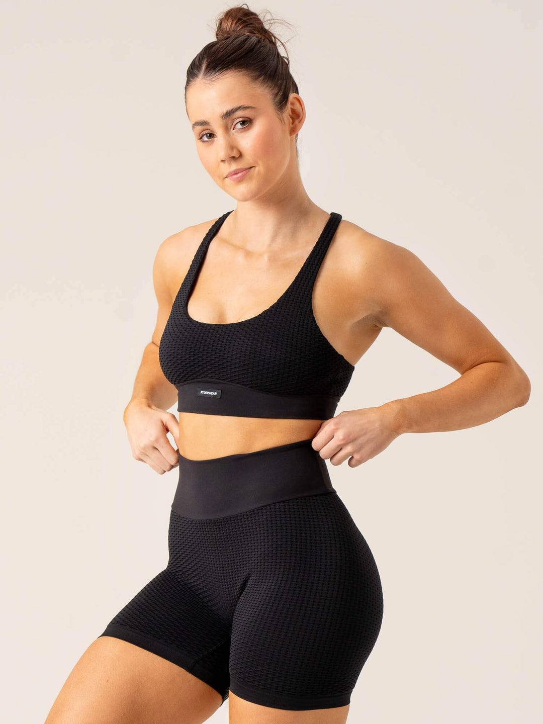 Honeycomb Seamless Sports Bra - Black Clothing Ryderwear