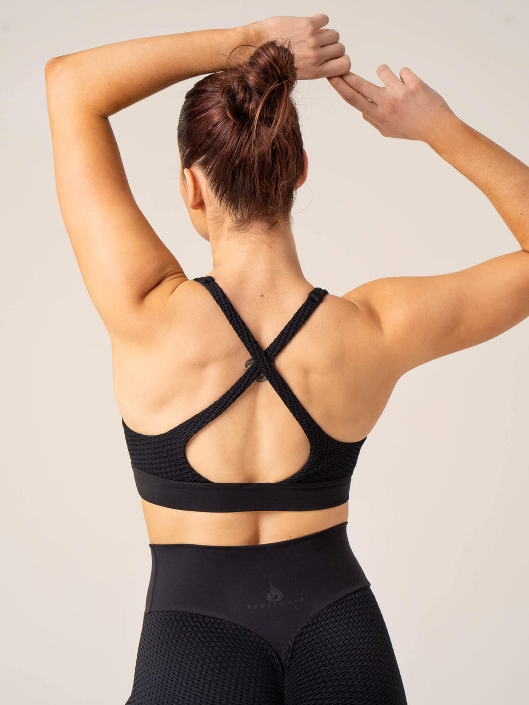 Honeycomb Seamless Sports Bra - Black Clothing Ryderwear