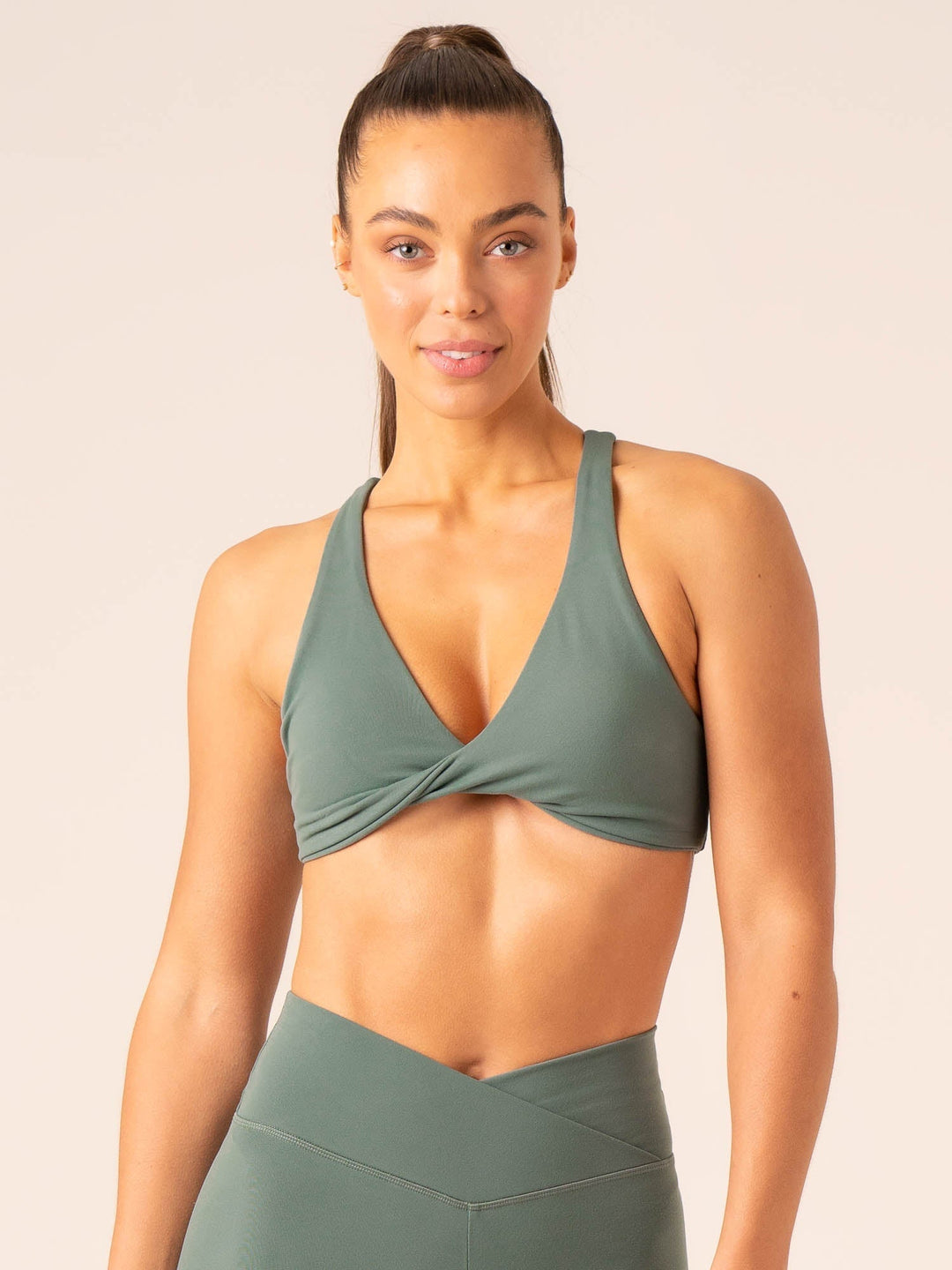 Momentum Twist Sports Bra - Forest Green Clothing Ryderwear