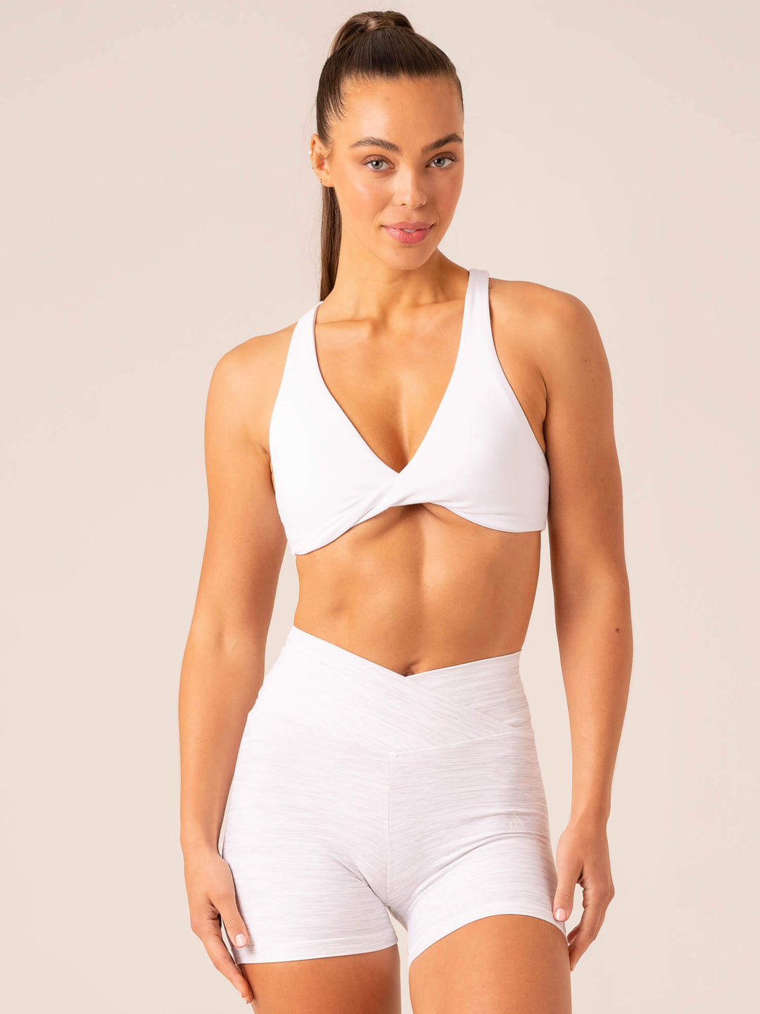 Momentum Twist Sports Bra - White Clothing Ryderwear