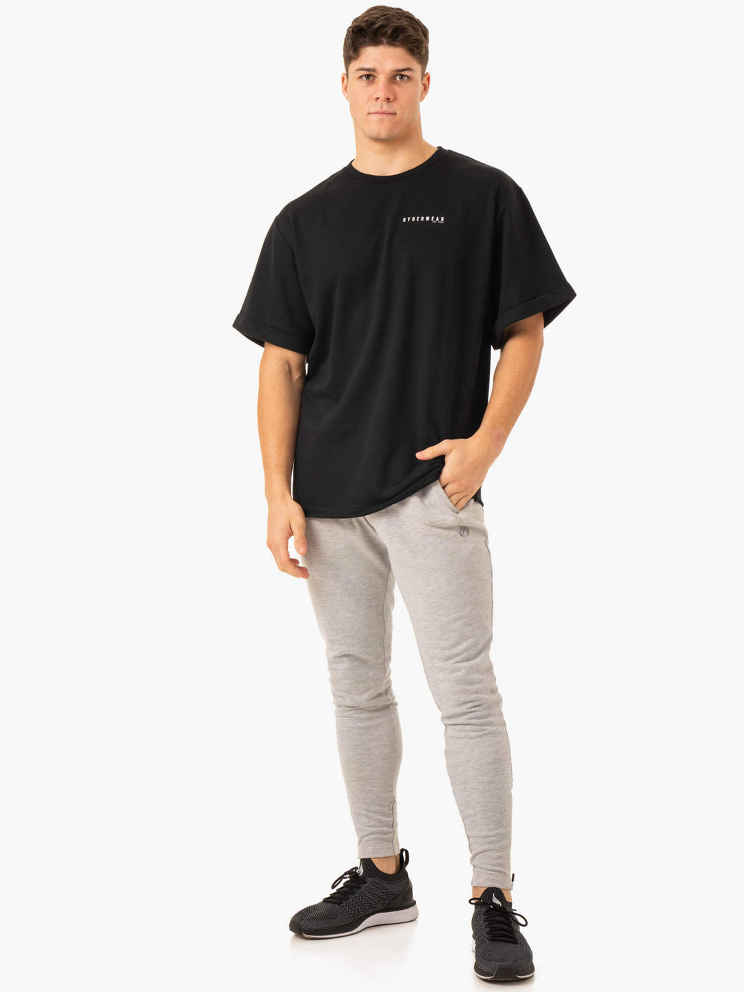 Pursuit Oversized Fleece T-Shirt - Black Clothing Ryderwear