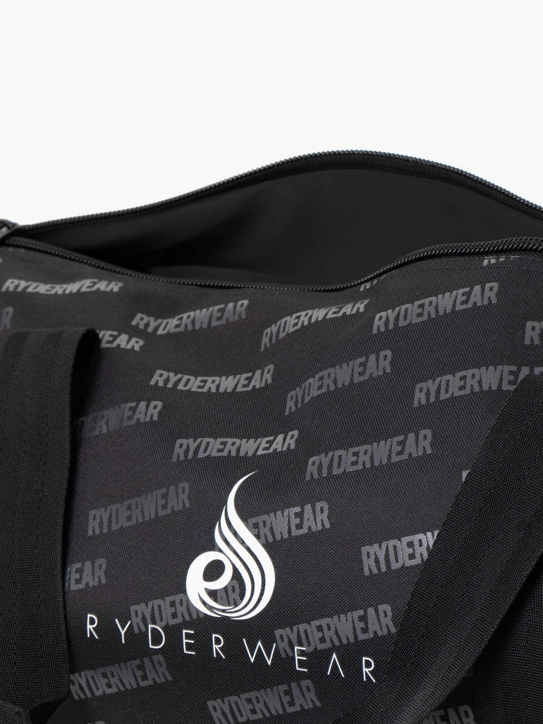 Signature Duffle Bag - Black Accessories Ryderwear