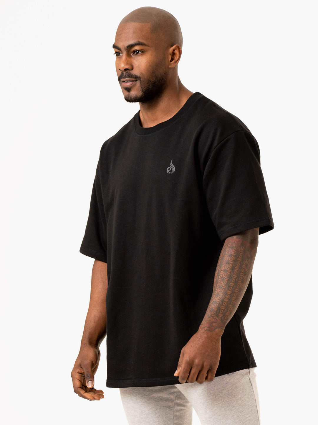 Throwback Oversized Fleece T-Shirt - Black Clothing Ryderwear