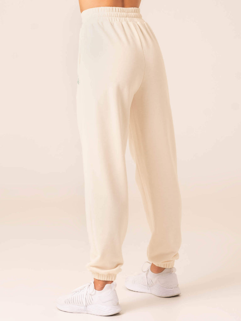 Women's Collegiate Track Pant Chalk Ryderwear