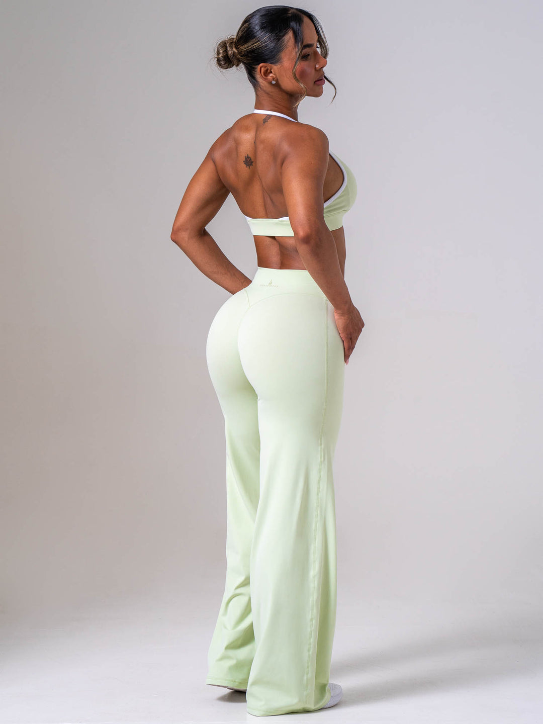 NKD Contrast Halter Bra - Matcha