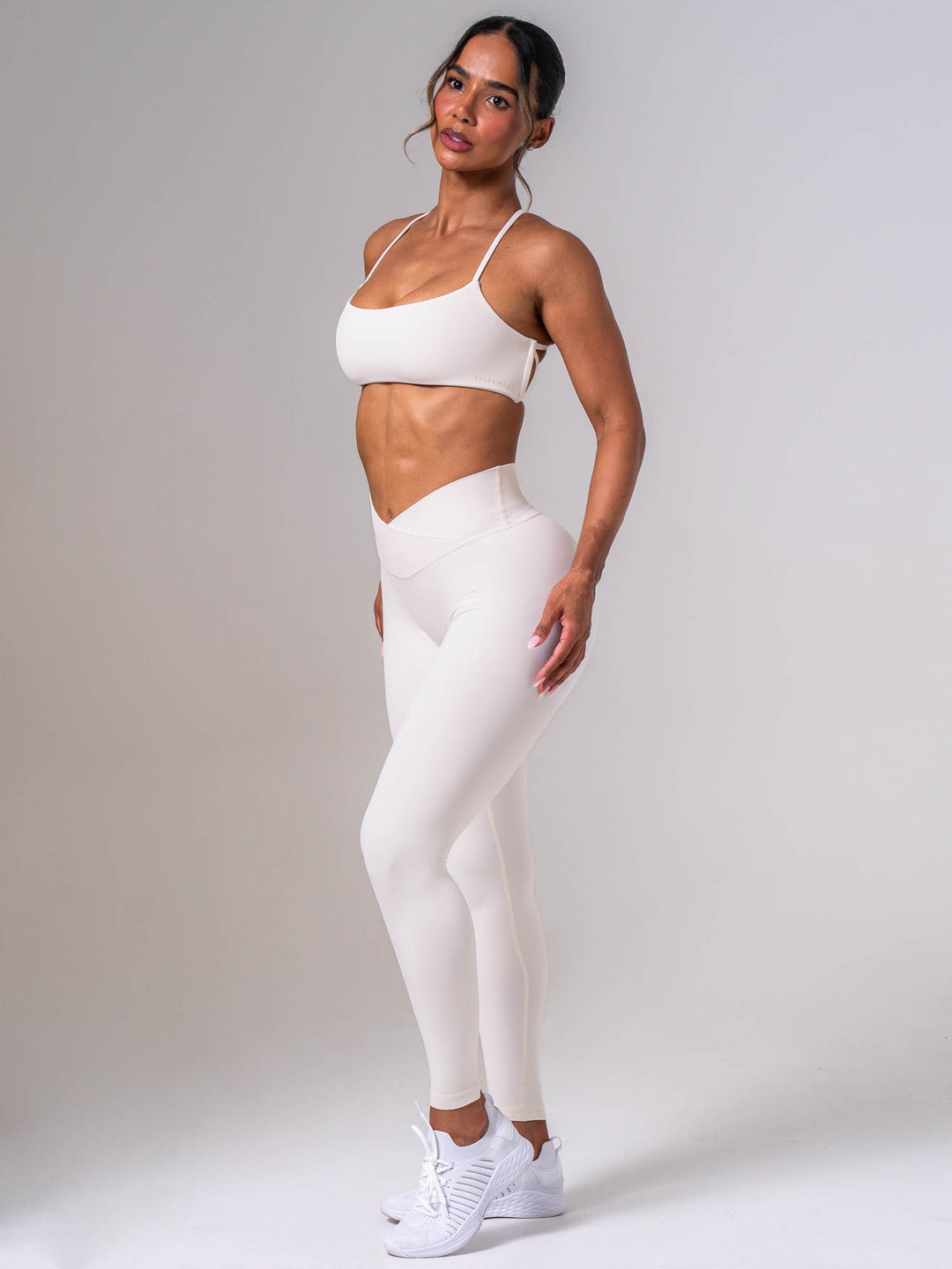 NKD Define Sports Bra - Cold Foam