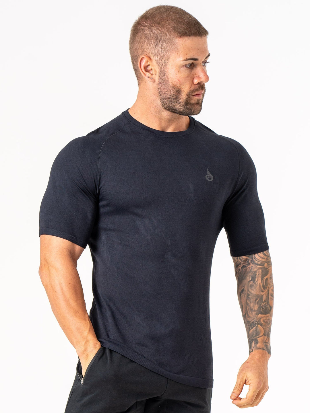 Aero Core Seamless T-Shirt - Black Clothing Ryderwear 