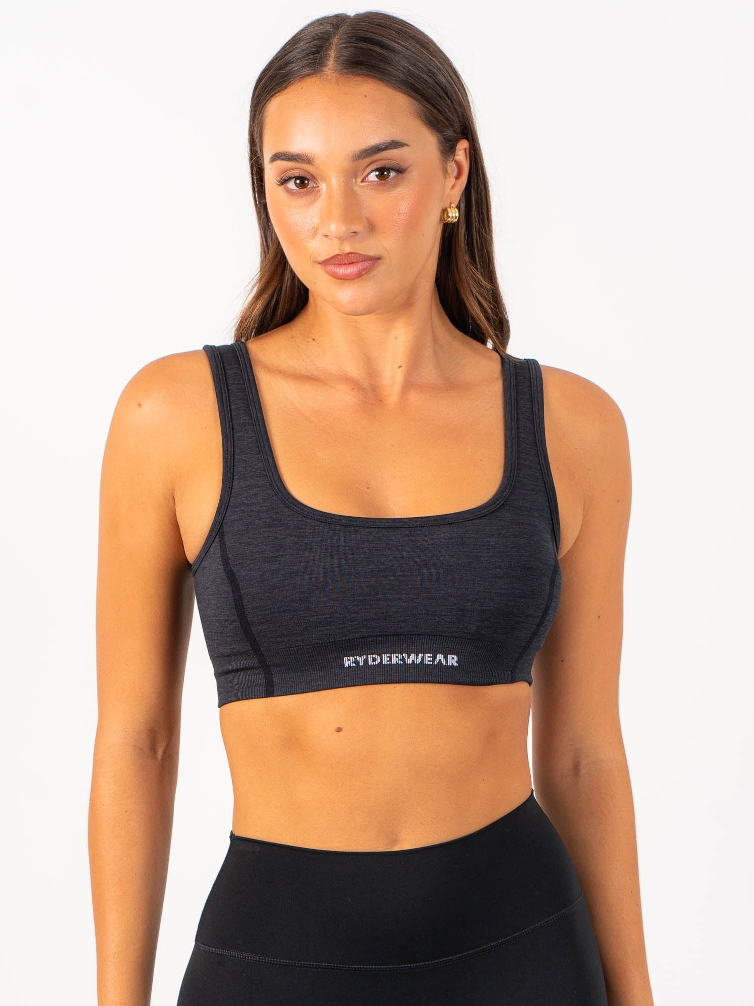 Enhance Seamless Sports Bra - Black - Ryderwear
