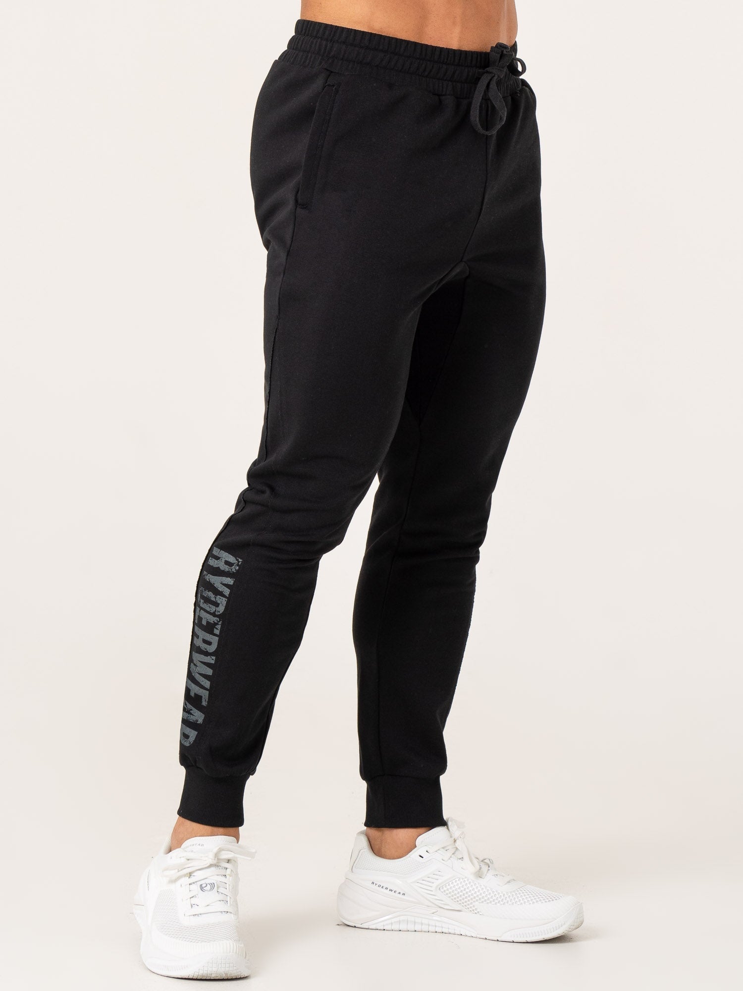 force-track-pants-black-