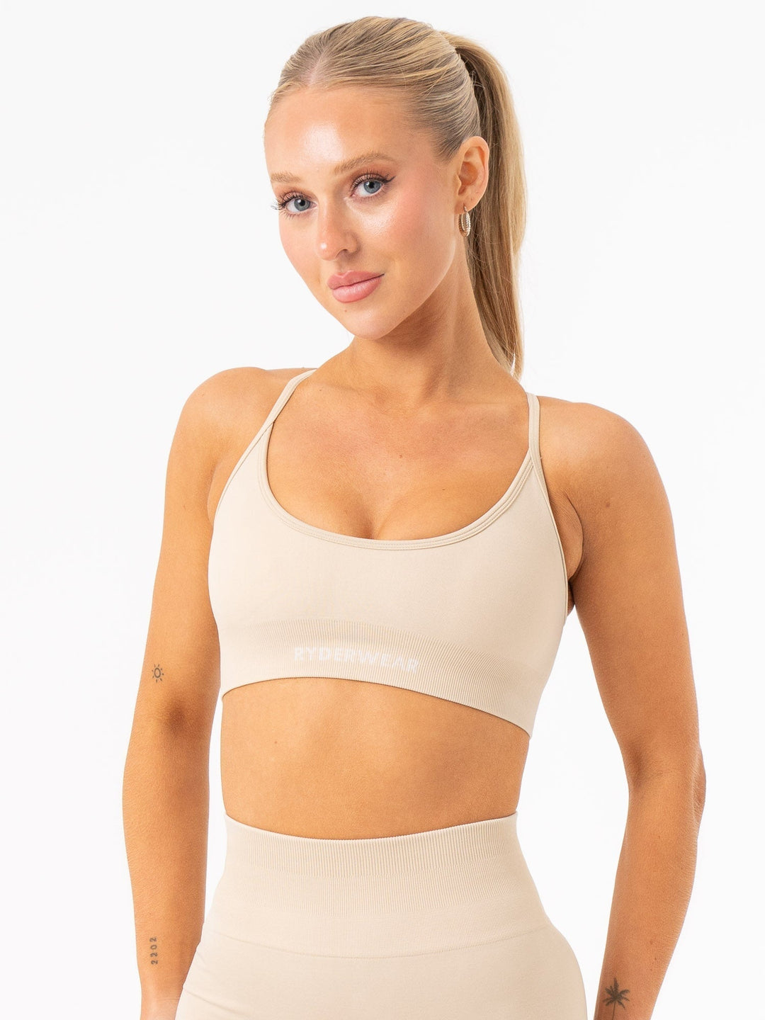 Lift 2.0 Seamless Sports Bra - Sand Clothing Ryderwear 