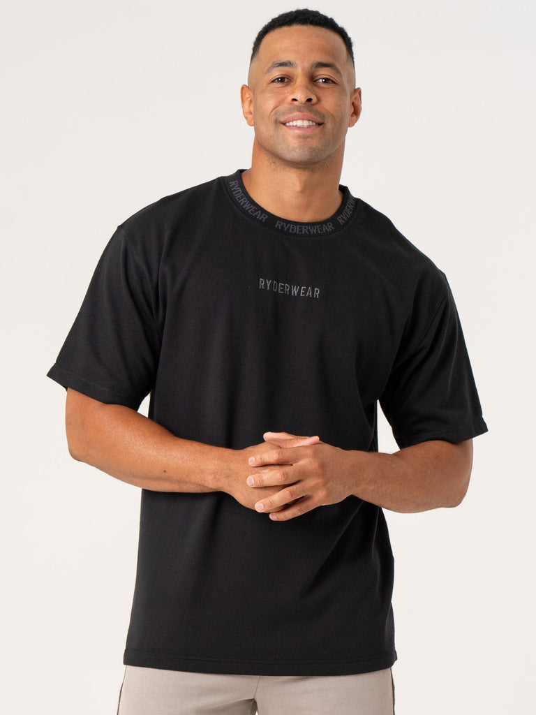 Pursuit Fleece T-Shirt - Black - Ryderwear