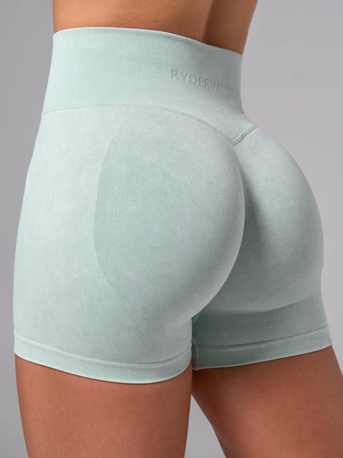 Stonewash Seamless Invisible Scrunch Shorts Mint