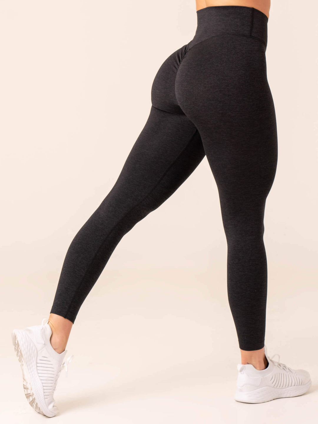 Go Time V-Back Scrunch Butt Leggings – CBAthleticwear