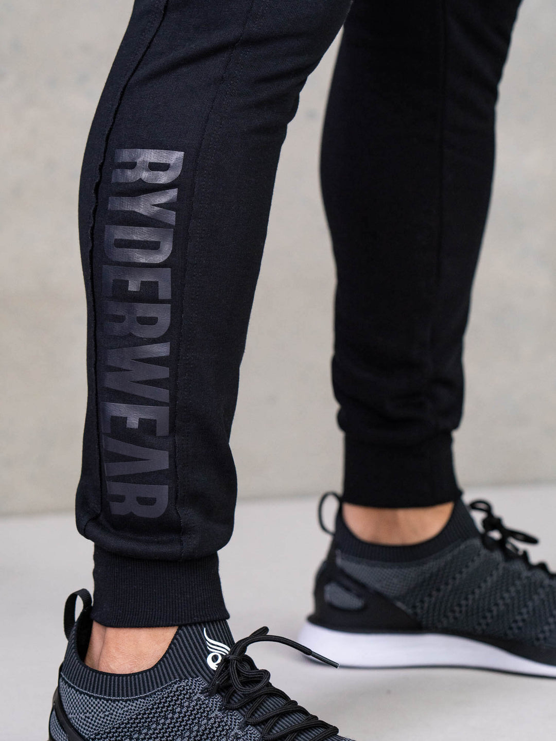 Force Track Pant - Black Clothing Ryderwear 