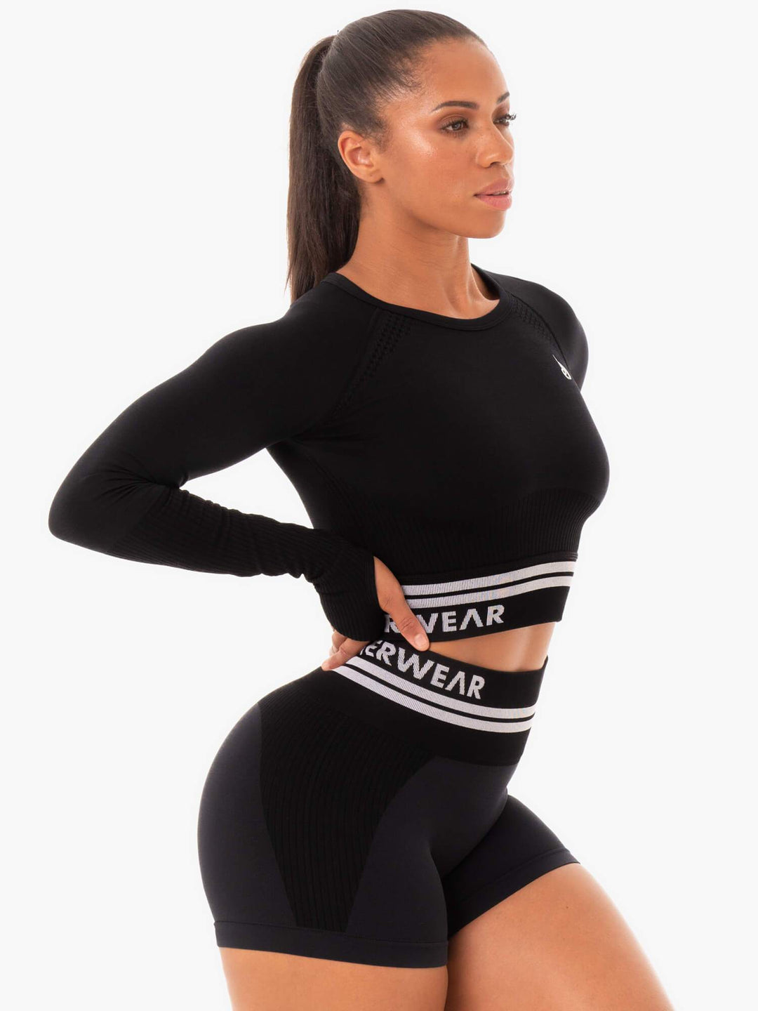 Freestyle Seamless Long Sleeve Crop - Black Clothing Ryderwear