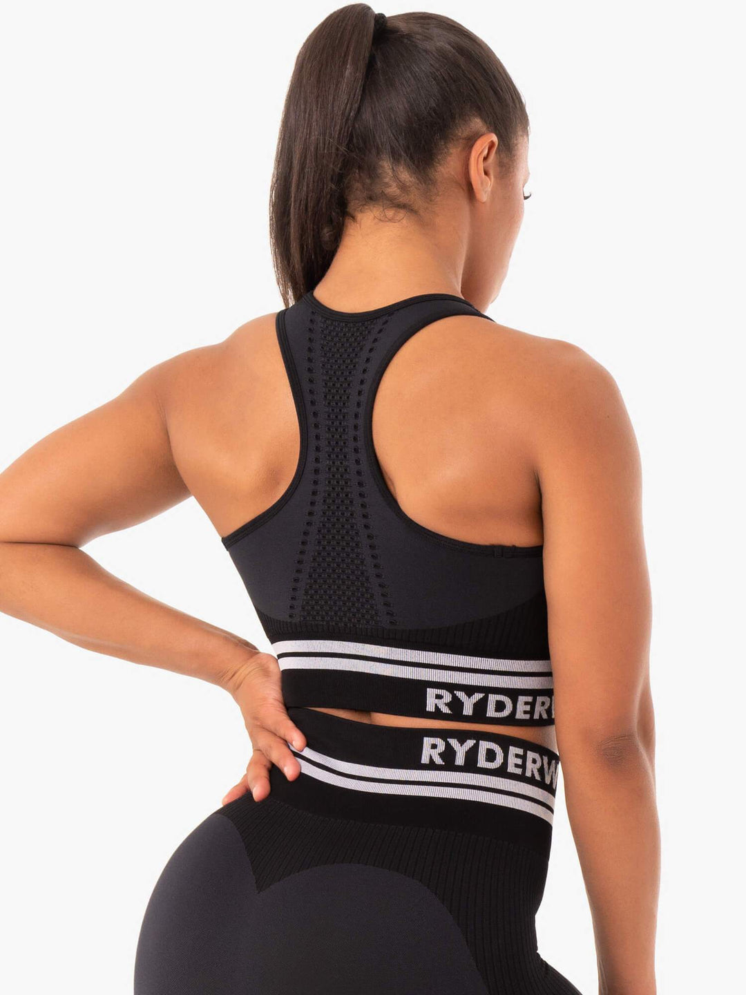 Freestyle Seamless Longline Sports Bra - Black Clothing Ryderwear