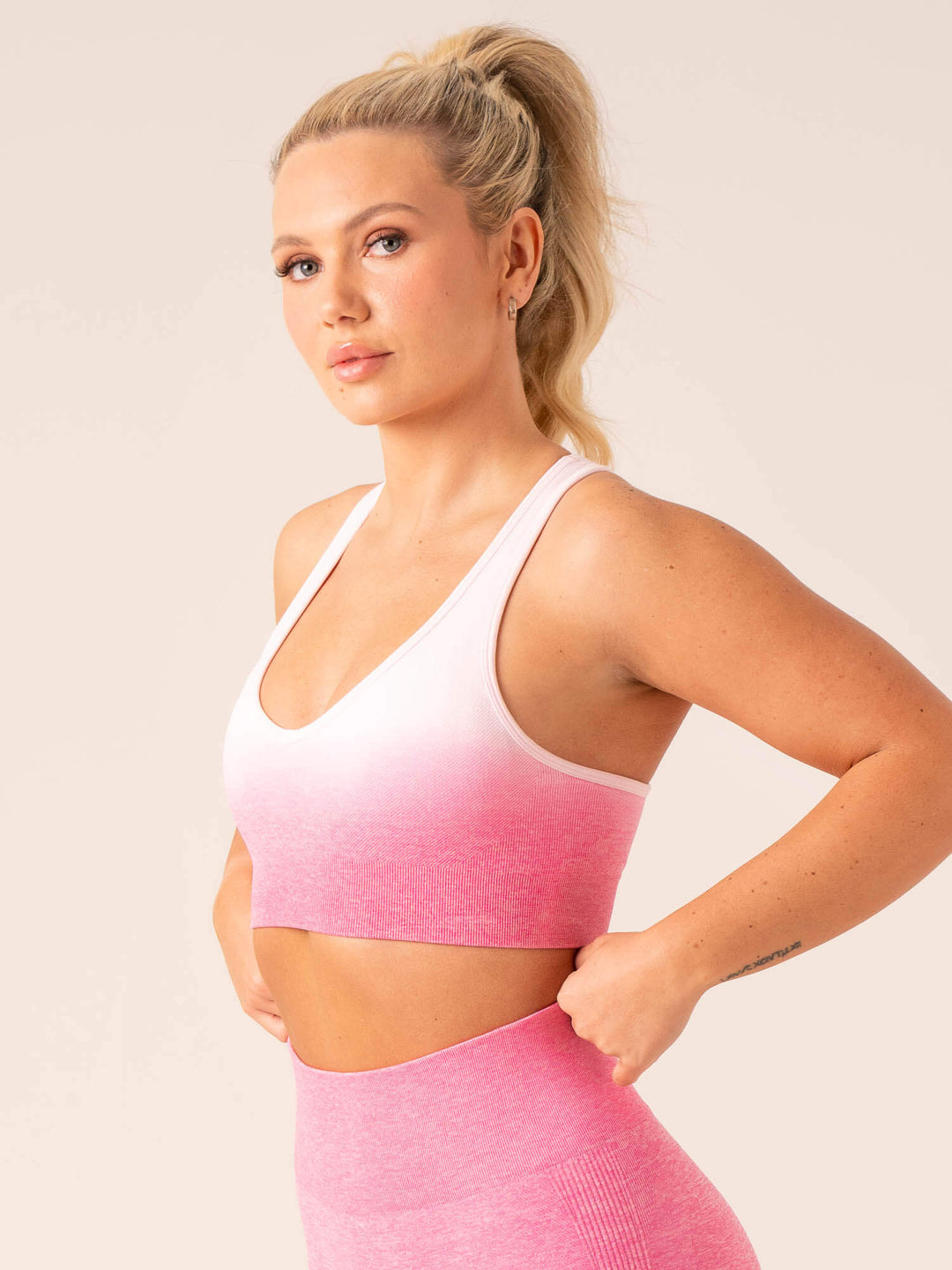 Ombre Seamless Sports Bra - Musk Pink Ombre Clothing Ryderwear