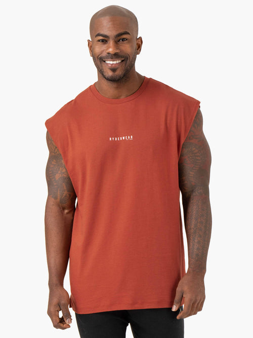 Pursuit Wide Cut Tank Red Clay