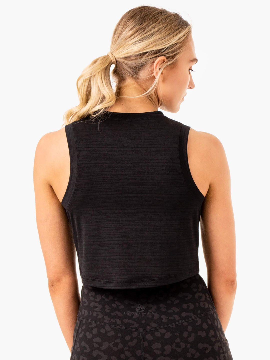 Ultra Scoop Tank - Black Clothing Ryderwear