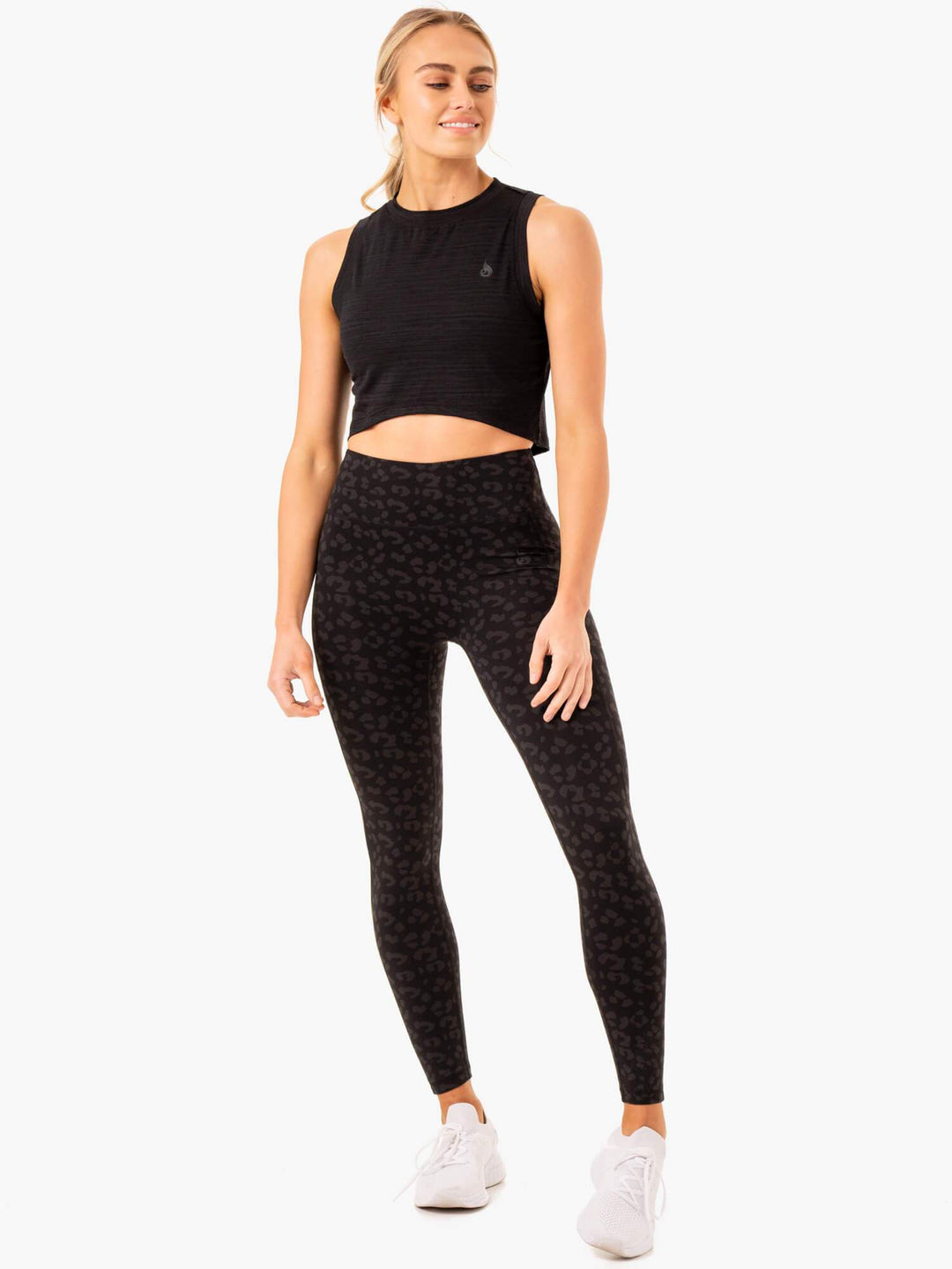 Ultra Scoop Tank - Black Clothing Ryderwear