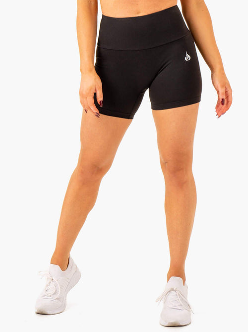 Vital Mid Length Scrunch Shorts Black